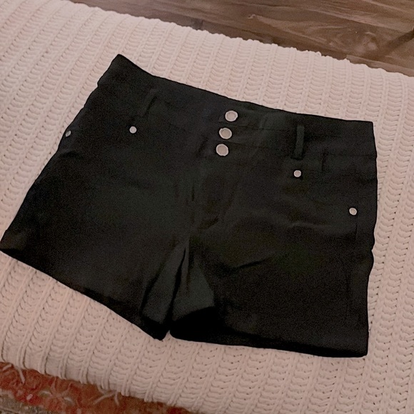 🖤Ci Sono Black Athleisure Stretch Mid Thigh Spring Summer Shorts Size X-Large🖤 - Picture 3 of 6